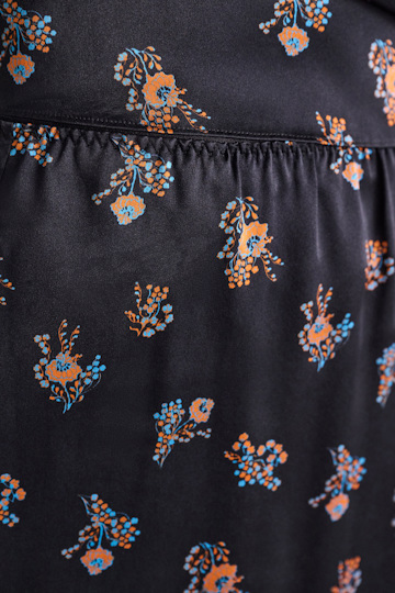 Dorothee Schumacher Lingerie-style skirt in printed silk satin Little Daydream navy orange