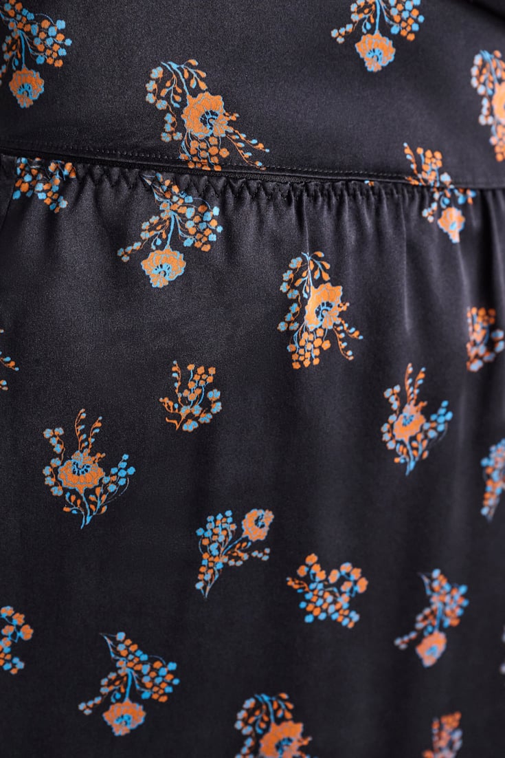 Dorothee Schumacher Lingerie-style skirt in printed silk satin Little Daydream navy orange