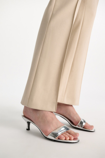 Dorothee Schumacher Mules mit Kitten Heel silver