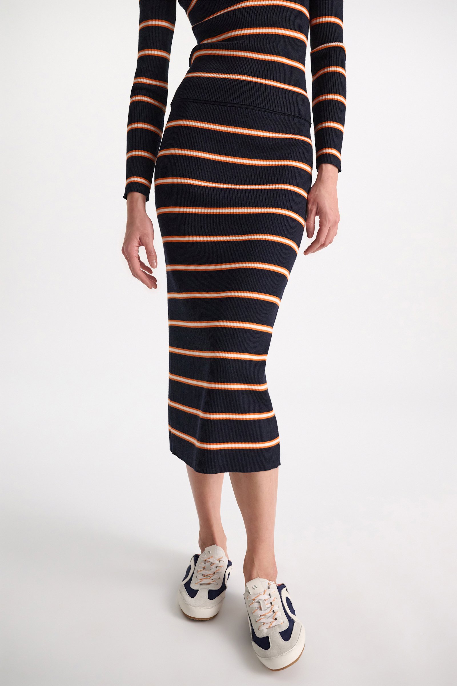 Dorothee Schumacher Mixed material sneakers navy combo