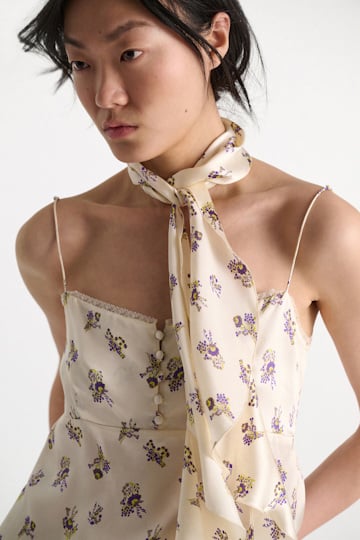 Dorothee Schumacher Volantschal aus beidseitig bedrucktem Seidensatin little daydream yellow