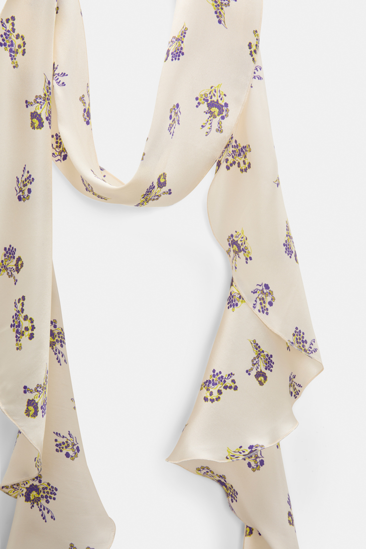 Dorothee Schumacher Volantschal aus beidseitig bedrucktem Seidensatin little daydream yellow