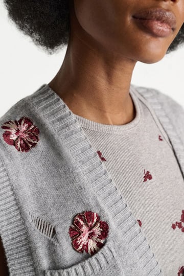 Dorothee Schumacher Embellished Merino-cashmere vest grey blooming bordeaux
