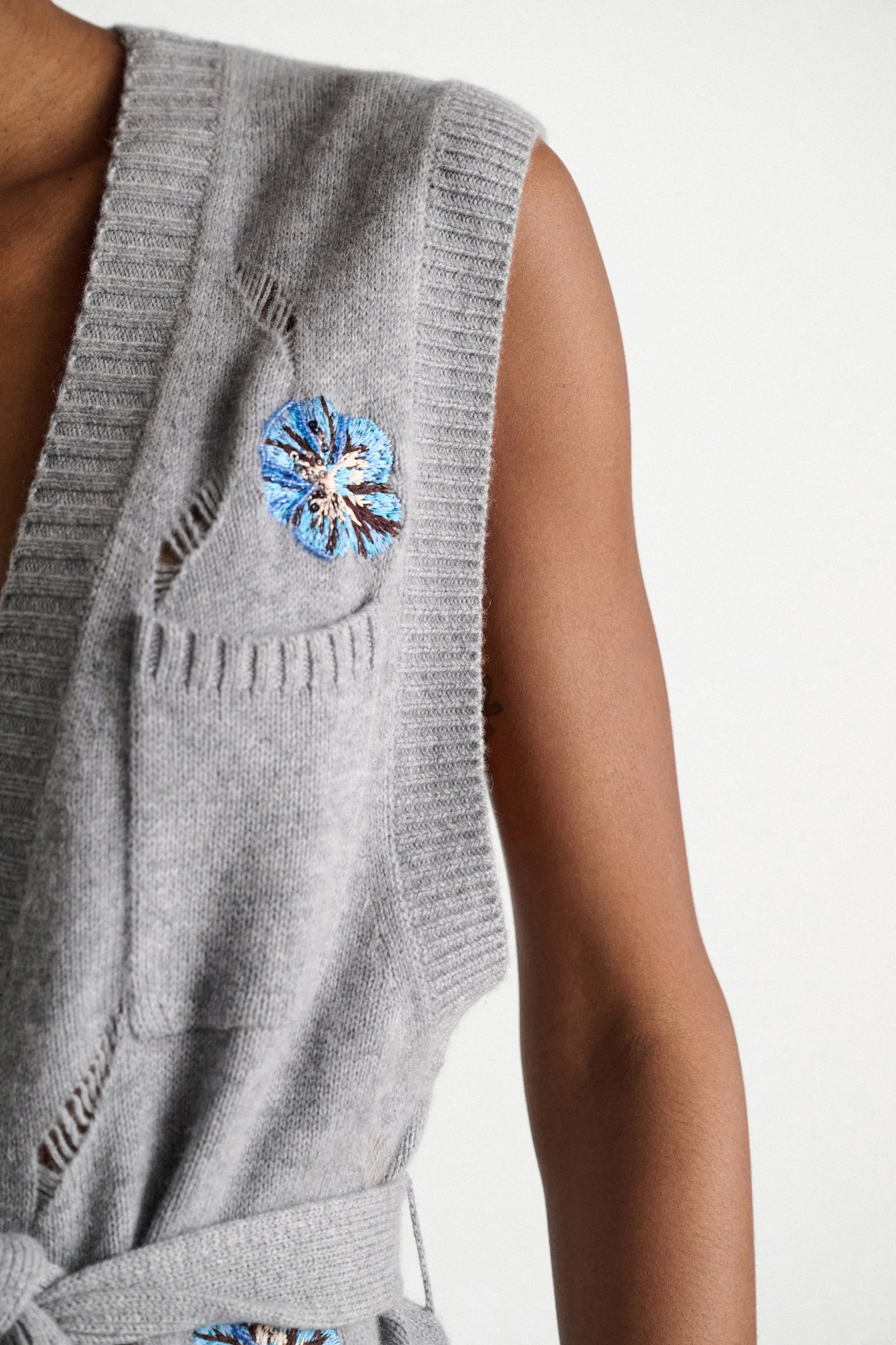 Dorothee Schumacher Embellished Merino-cashmere vest grey blooming blue