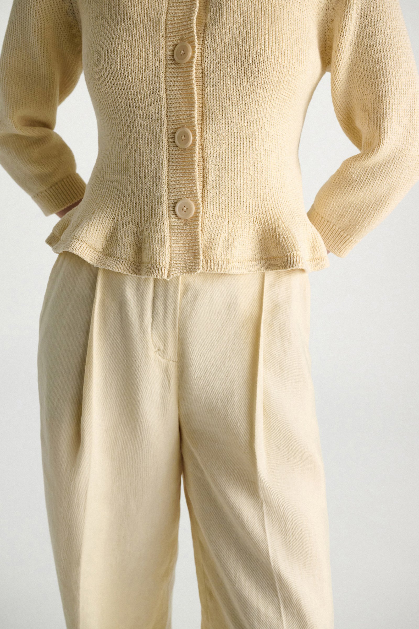 Dorothee Schumacher Cropped pullover with flounce effect icy lemon