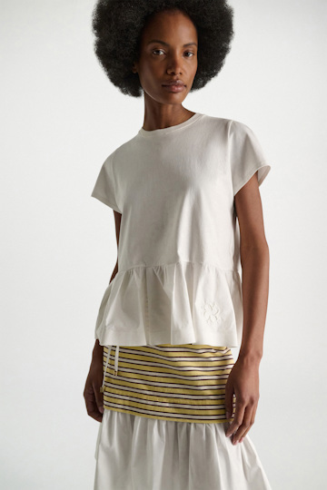 Dorothee Schumacher T-shirt with embroidered peplum camellia white