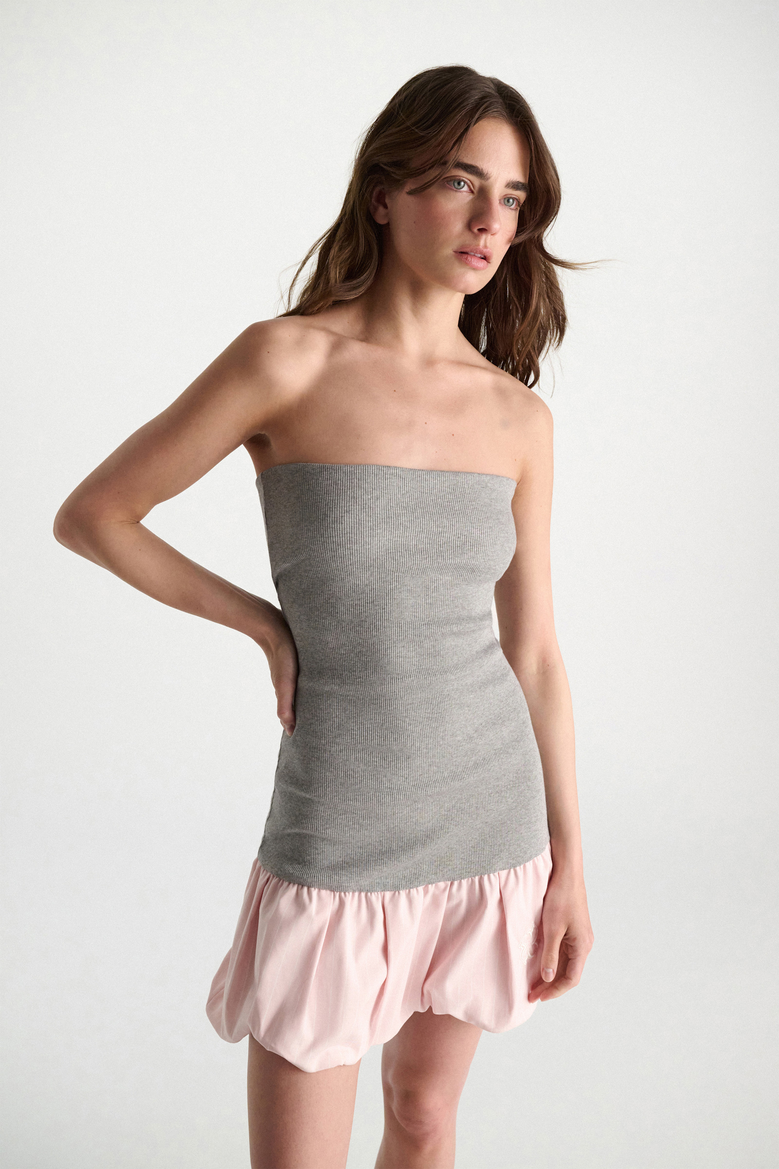 Dorothee Schumacher Long bandeau styling piece with peplum grey mel. + rosé stripe poplin