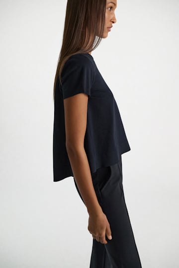 Dorothee Schumacher Flared Rundhalsshirt dark navy