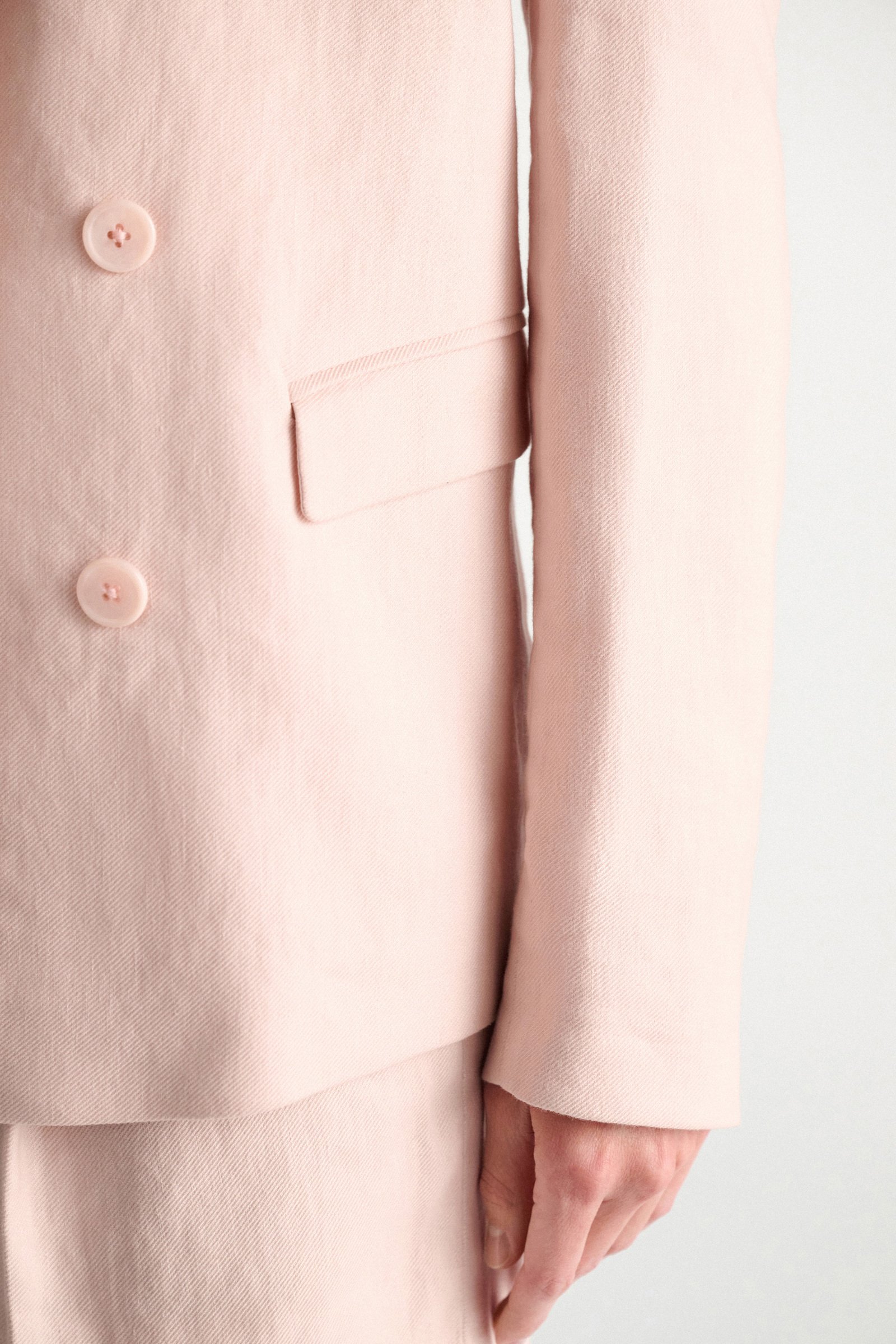 Dorothee Schumacher Double-breasted linen-cotton blazer powder