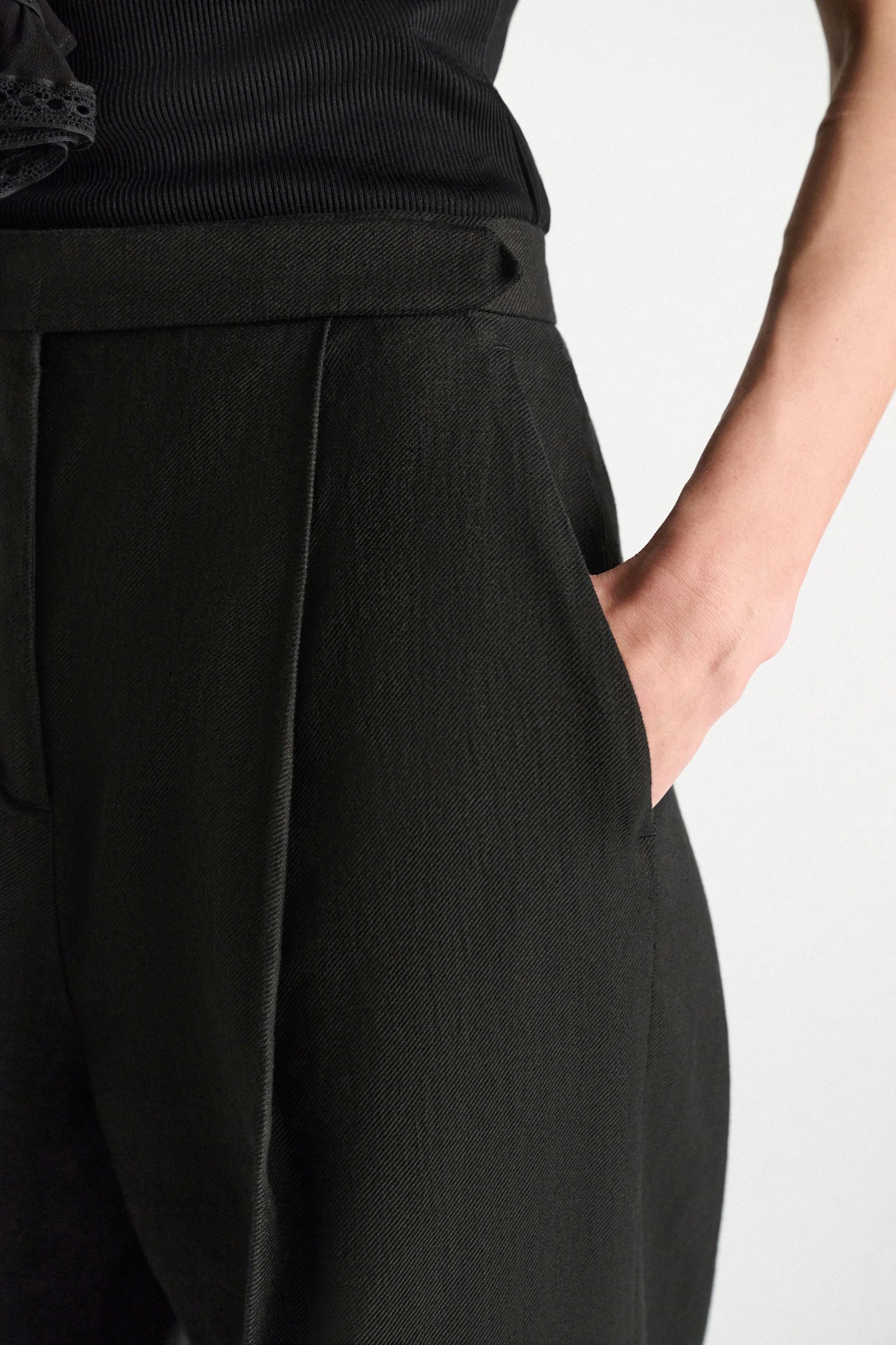 Dorothee Schumacher Linen-cotton pants pure black