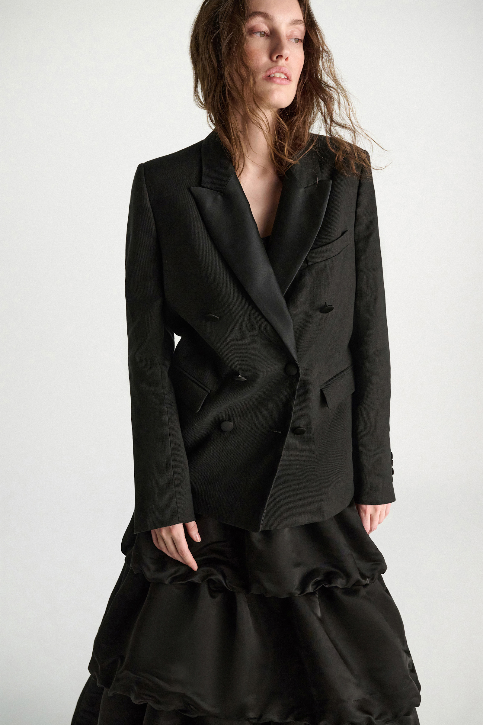 Dorothee Schumacher Double-breasted linen-cotton tuxedo blazer pure black