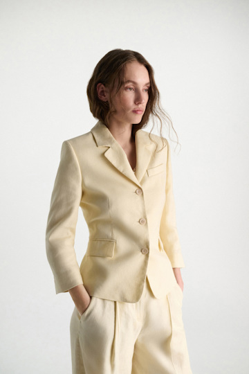 Dorothee Schumacher Linen-cotton shrunken blazer champagner