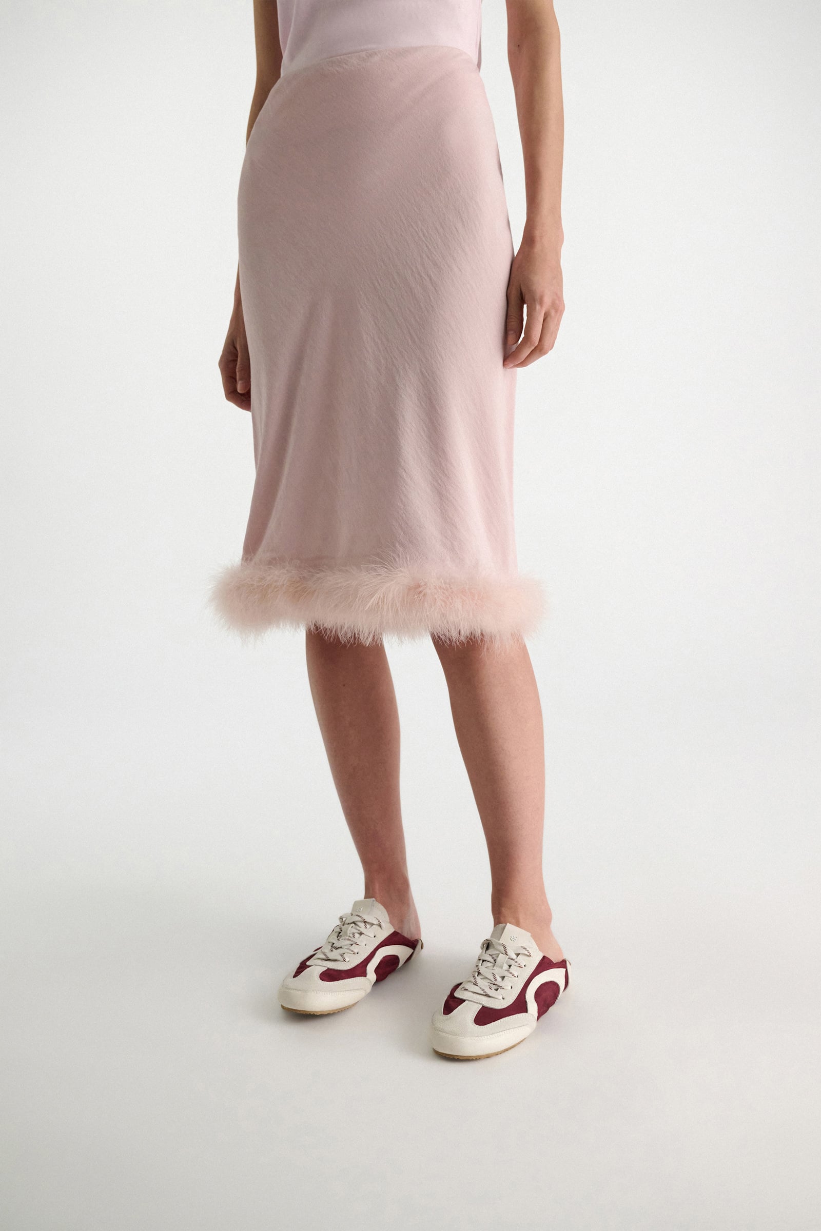 Dorothee Schumacher Kniellanger Rock mit Federn powder
