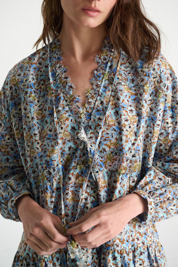 Dorothee Schumacher Kurzes voluminöses Kleid mit Spizendetails im Signature Print aus Baumwolle mini boho flower blue