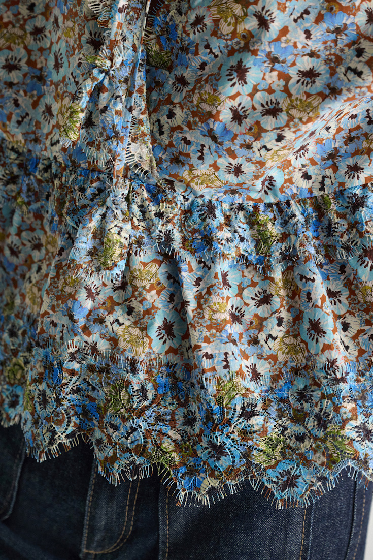 Dorothee Schumacher Signature print top with lace mini boho flower blue