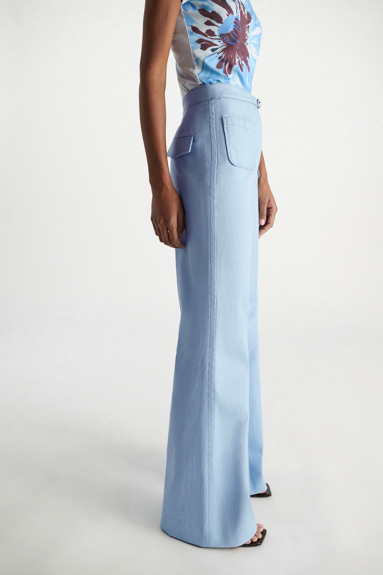 Dorothee Schumacher Flared Pants aus Baumwolle mineral blue