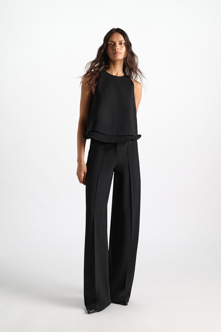Dorothee Schumacher Shell in Punto Milano with georgette hem pure black Model Front View