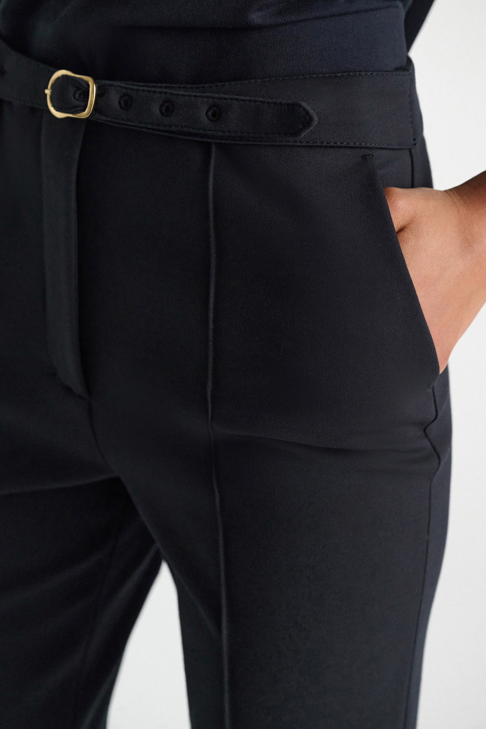 Dorothee Schumacher Hose mit Kickflare aus Punto Milano dark navy