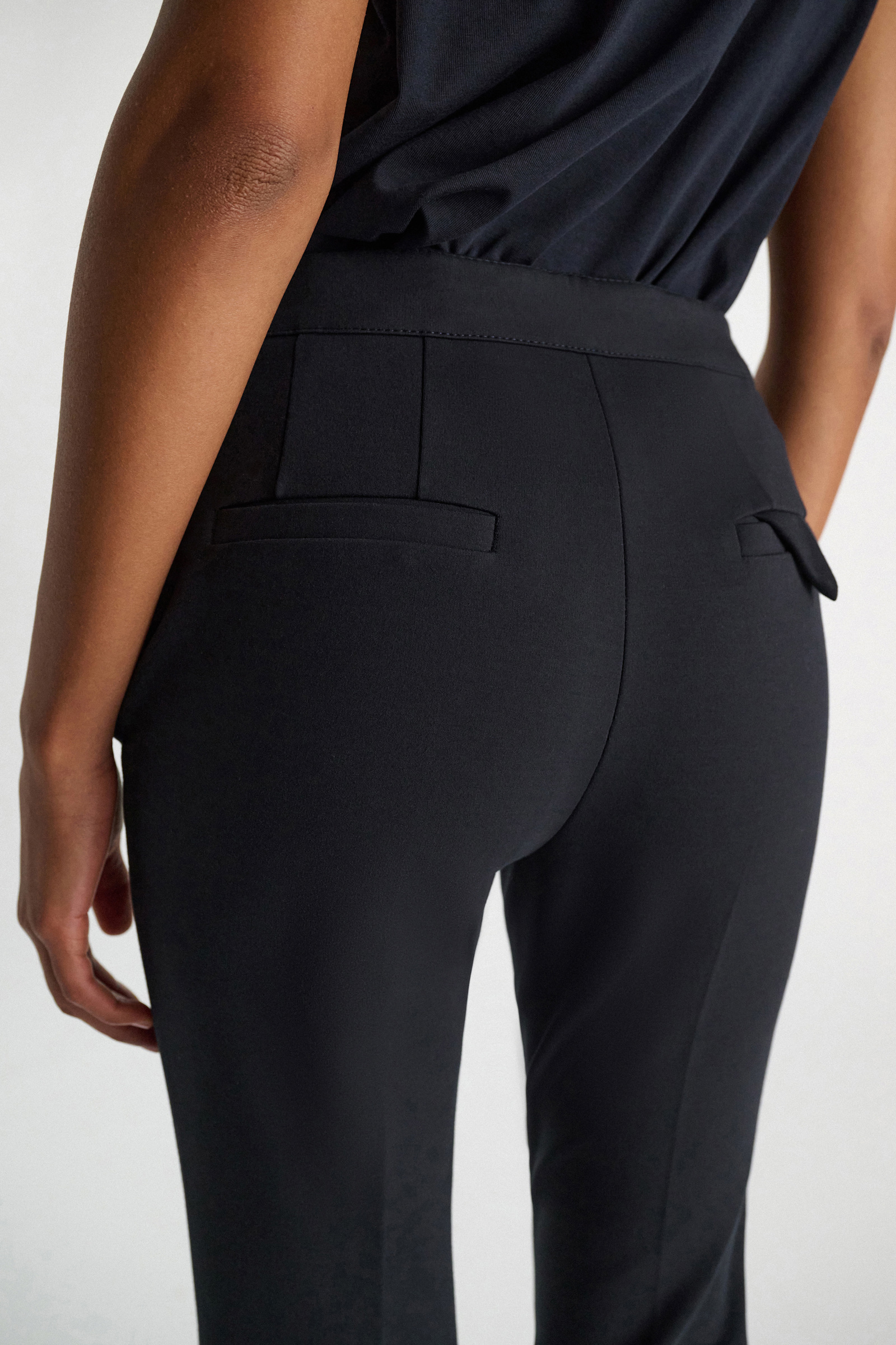 Dorothee Schumacher Hose mit Kickflare aus Punto Milano dark navy