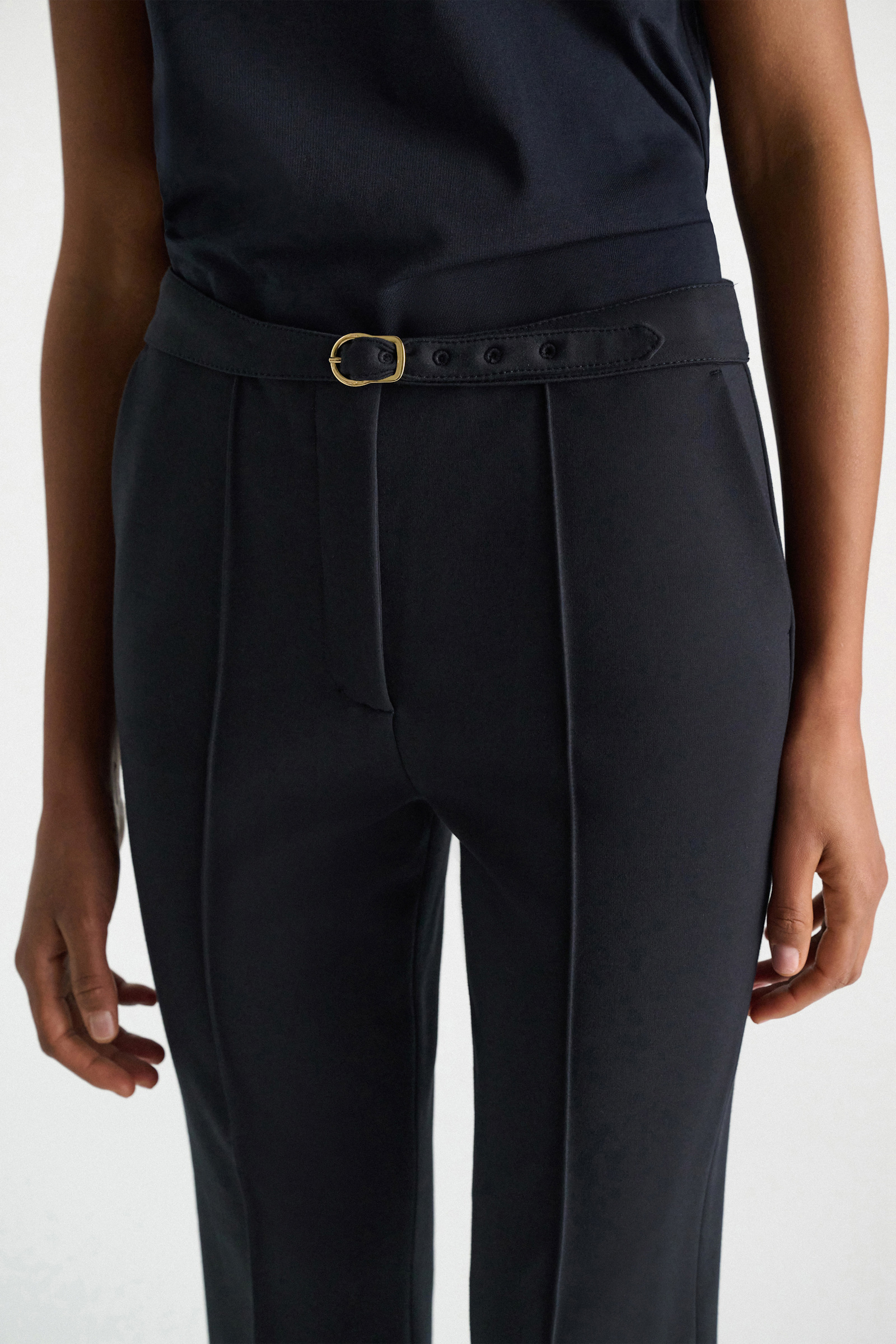 Dorothee Schumacher Hose mit Kickflare aus Punto Milano dark navy