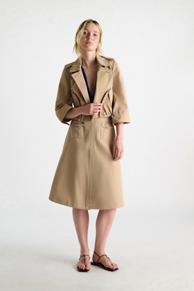 Dorothee Schumacher Rock aus Technostoff trench Model Front View