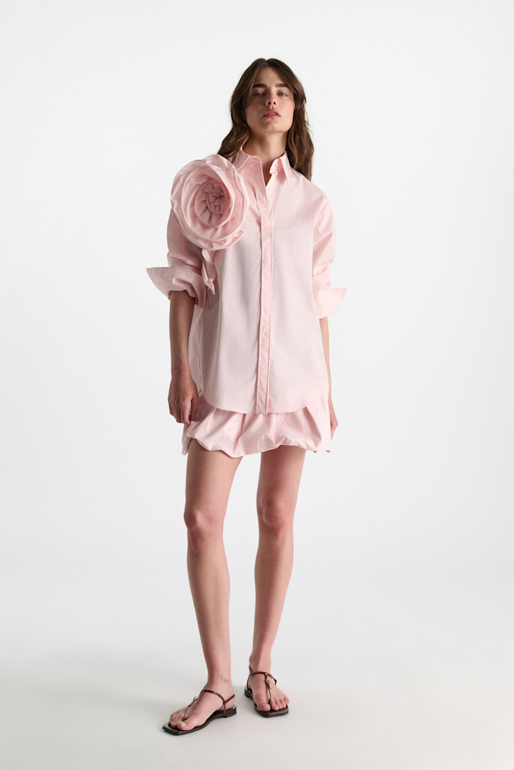 Dorothee Schumacher Striped shirt with XL flower brooch rose white