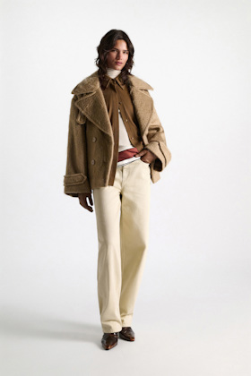 Dorothee Schumacher Extra fine Merino shirt porcini Model Front View