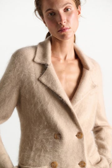 Dorothee Schumacher Merino-cashmere double-breasted blazer make up