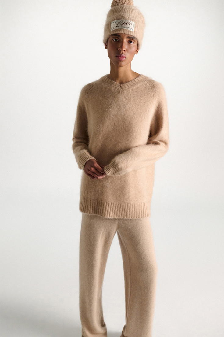 Dorothee Schumacher Pullover mit V-Ausschnitt aus Merino und Kaschmir make up