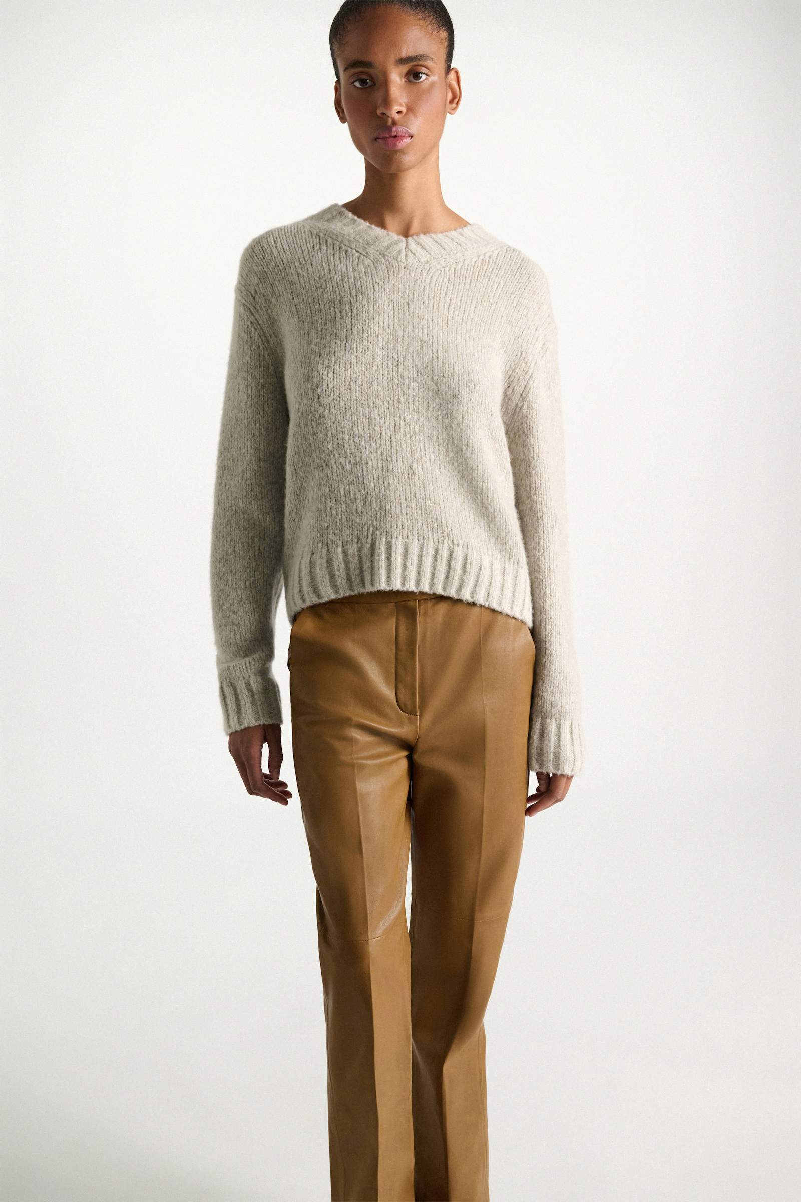 Dorothee Schumacher Cashmere V-neck pullover champignon