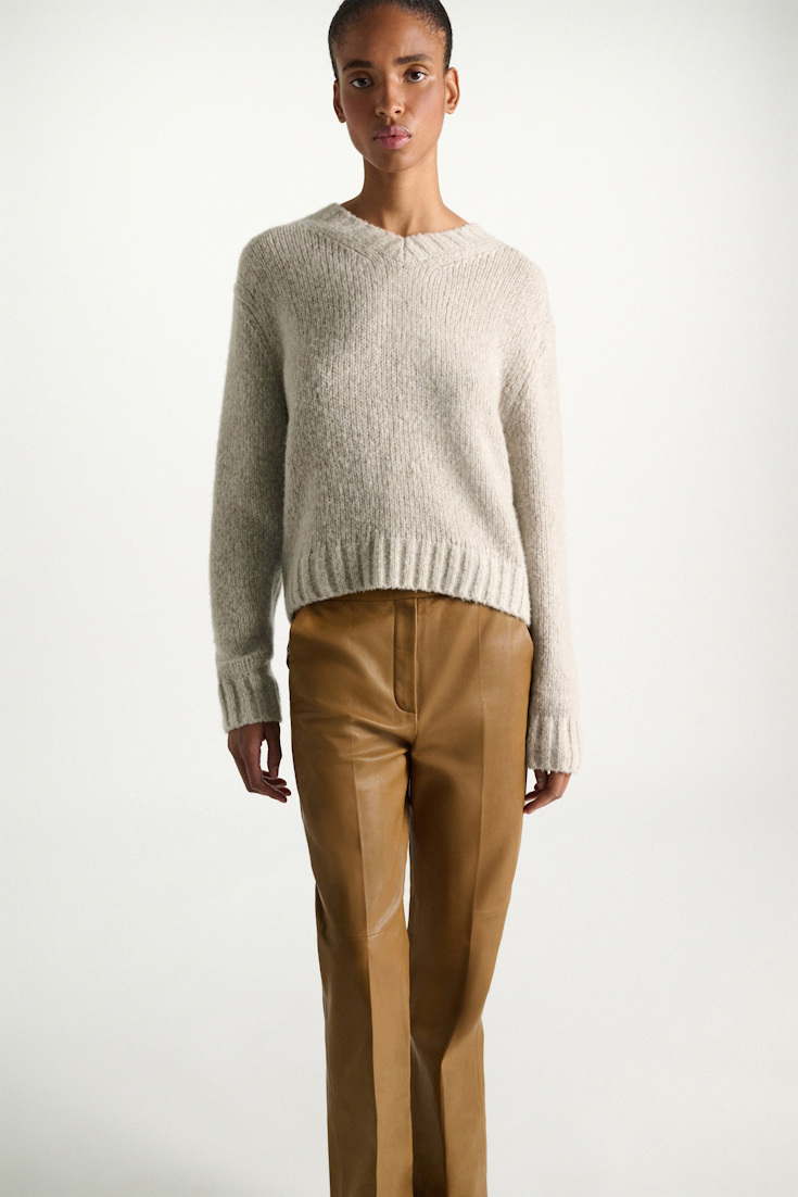 Dorothee Schumacher Cashmere V-neck pullover champignon