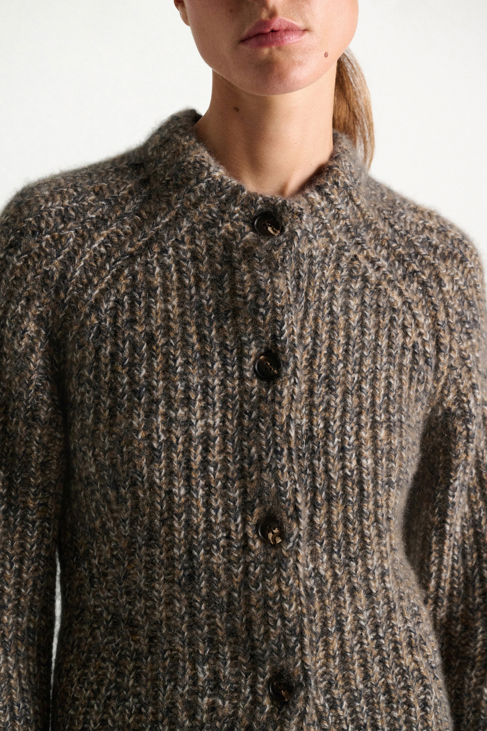 Dorothee Schumacher Rib knit cashmere pullover mist-walnut-black mouline
