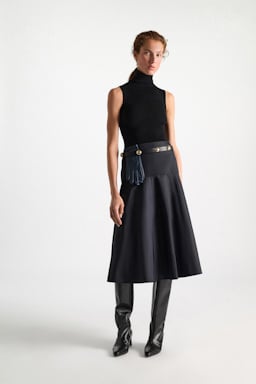 Dorothee Schumacher Top mit Rollkragen aus extrafeinem Merino black