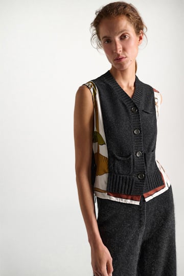 Dorothee Schumacher Gilet mit V-Ausschnitt aus Merino und Kaschmir Brown Ribbon scarf
