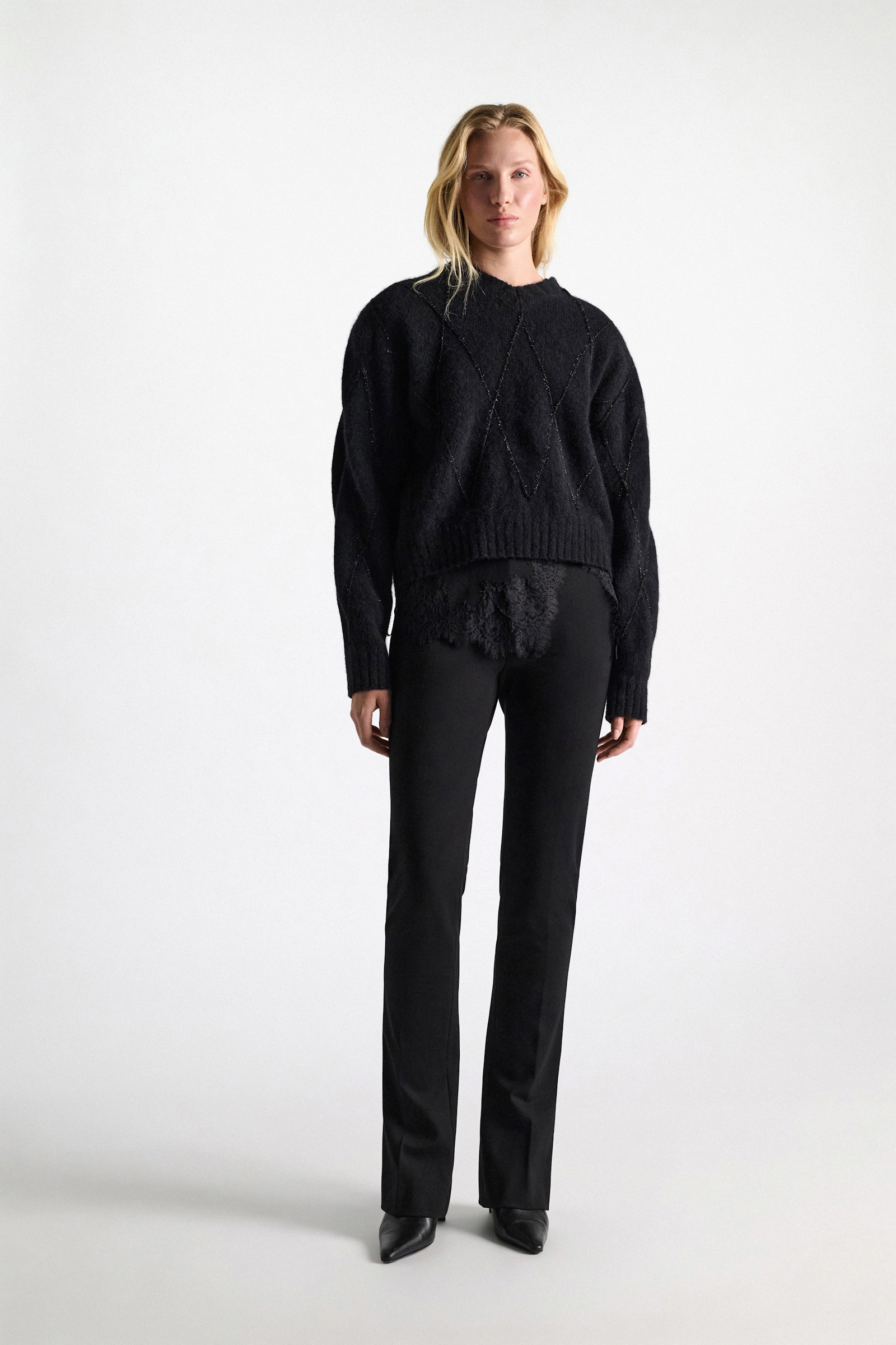 Dorothee Schumacher V-neck pullover with argyle embroidery black