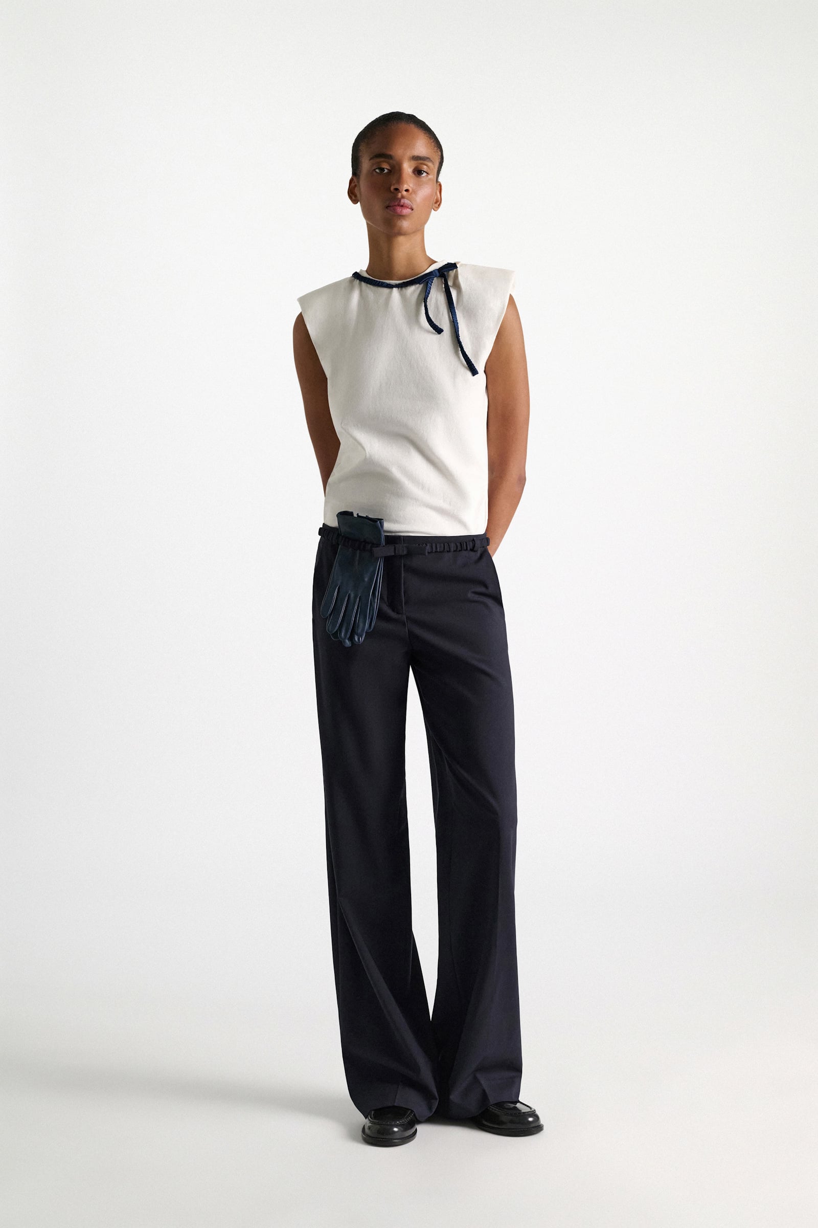 Dorothee Schumacher T-Shirt mit Grobstrickkragen aus Baumwolle ecru + satin