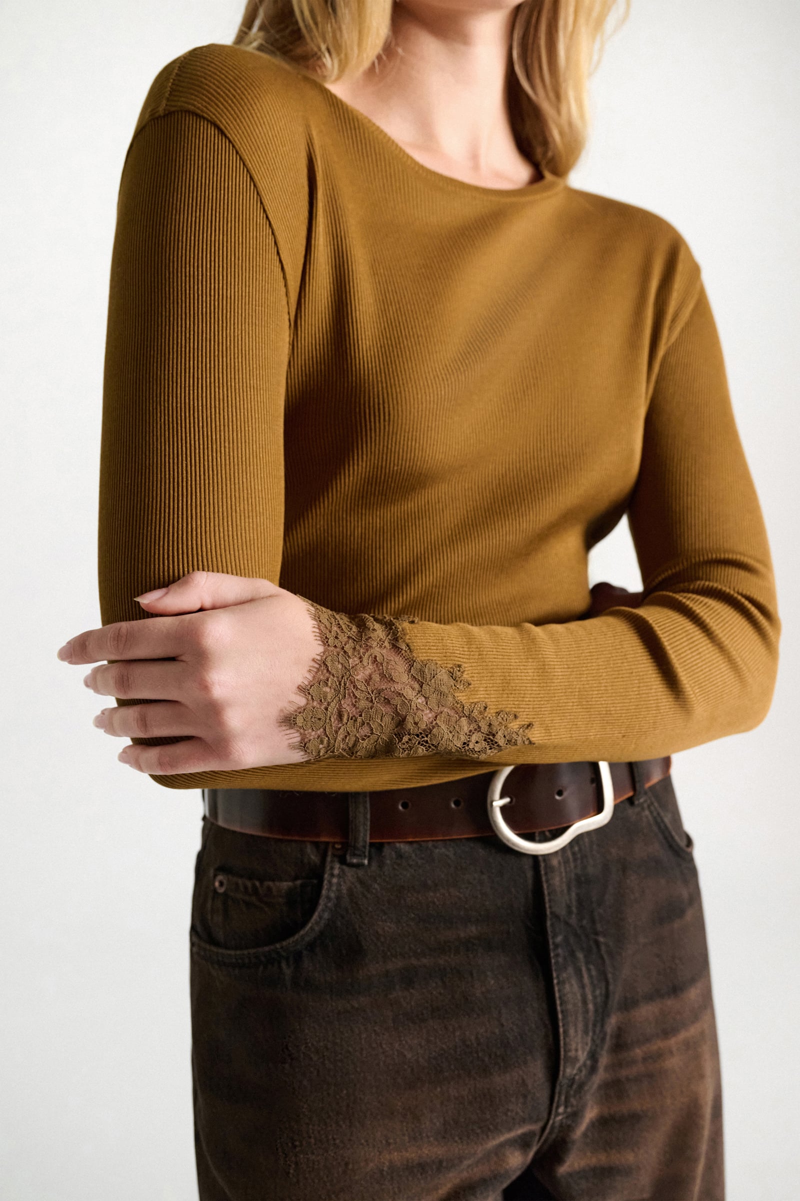 Dorothee Schumacher Long-sleeve top with lace details porcini