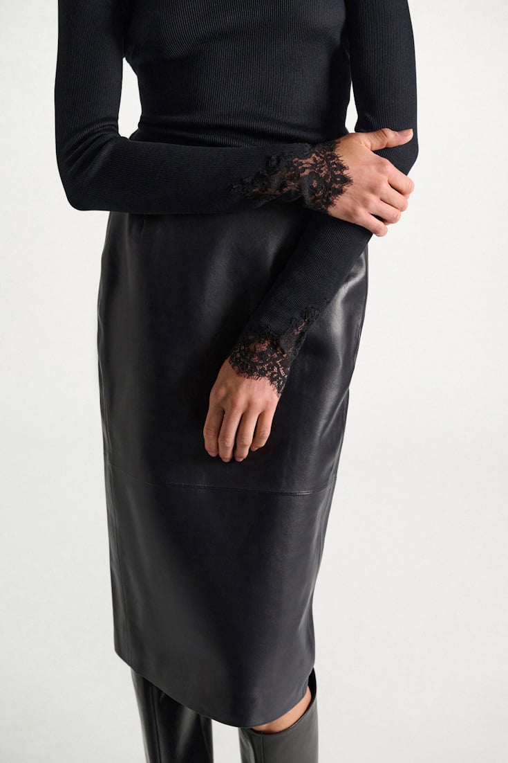 Dorothee Schumacher Long-sleeve top with lace details true navy