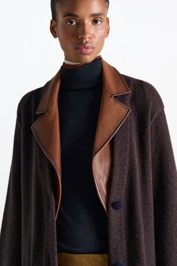 Dorothee Schumacher Fine rib cotton turtleneck with two-tone collar navy/rust