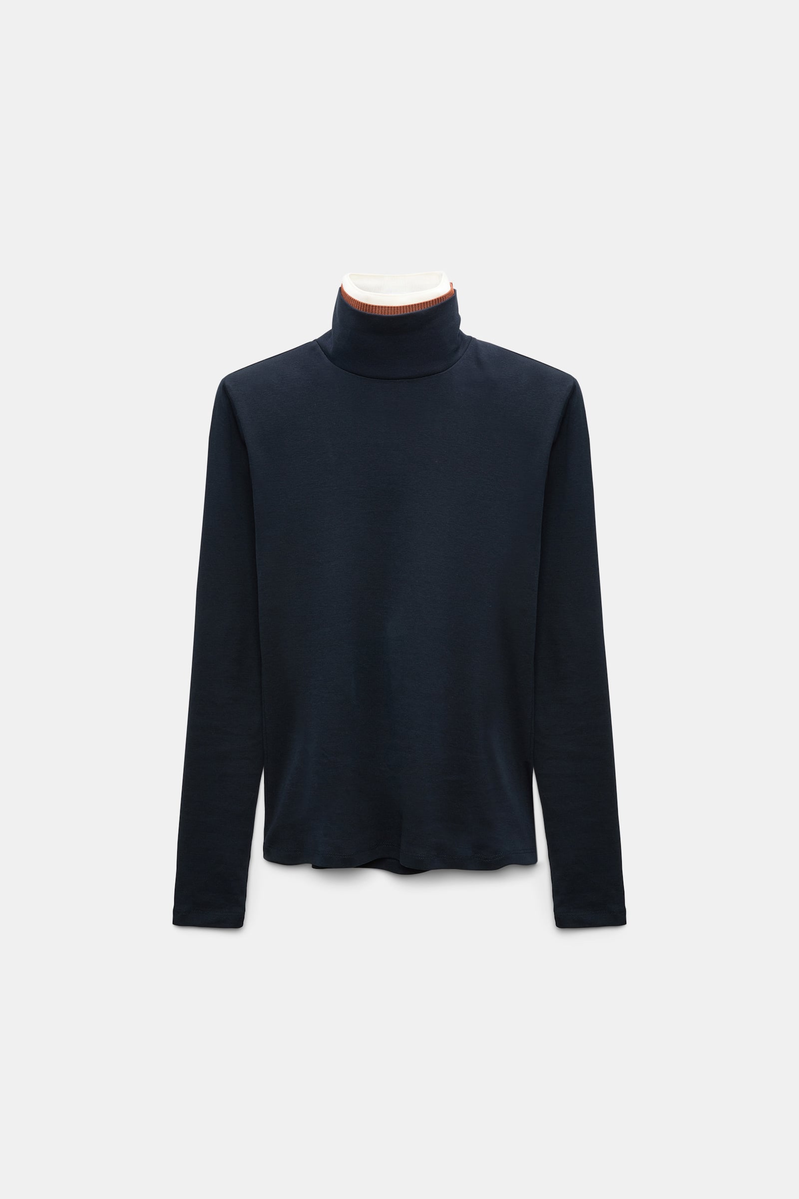 Dorothee Schumacher Fine rib cotton turtleneck with two-tone collar navy/rust