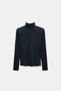 Dorothee Schumacher Fine rib cotton turtleneck with two-tone collar navy/rust