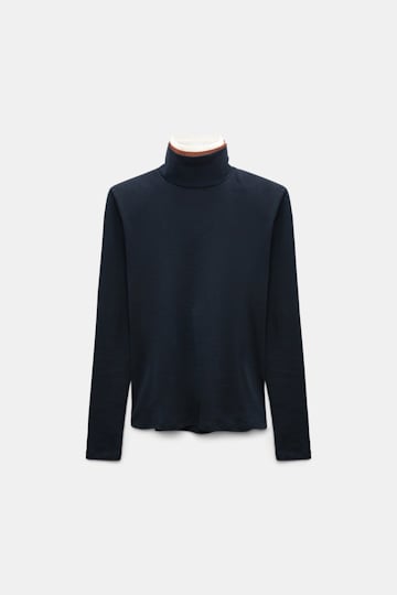 Dorothee Schumacher Fine rib cotton turtleneck with two-tone collar navy/rust