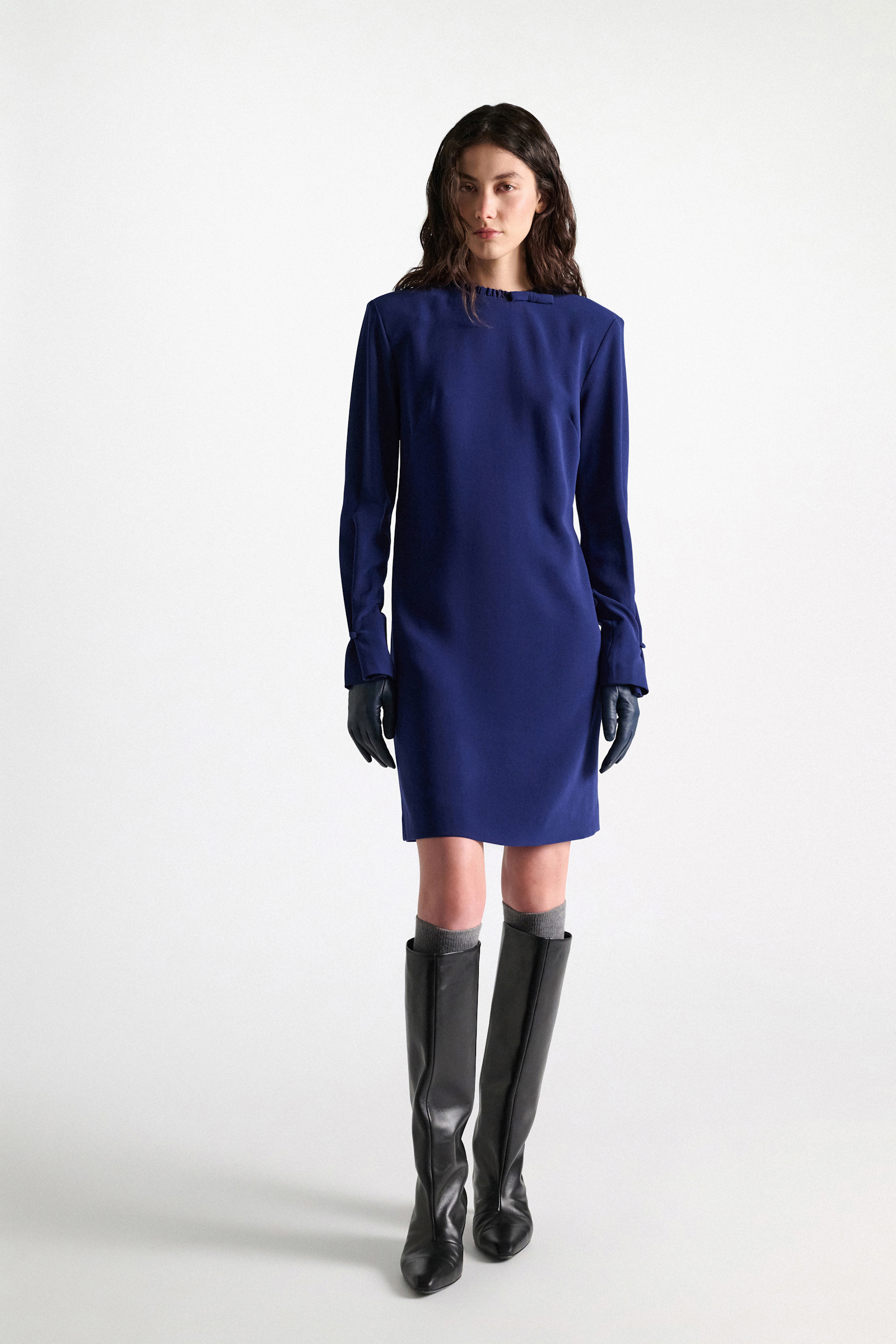 Dorothee Schumacher Kurzes Shiftkleid aus japanischem Crêpe ocean blue