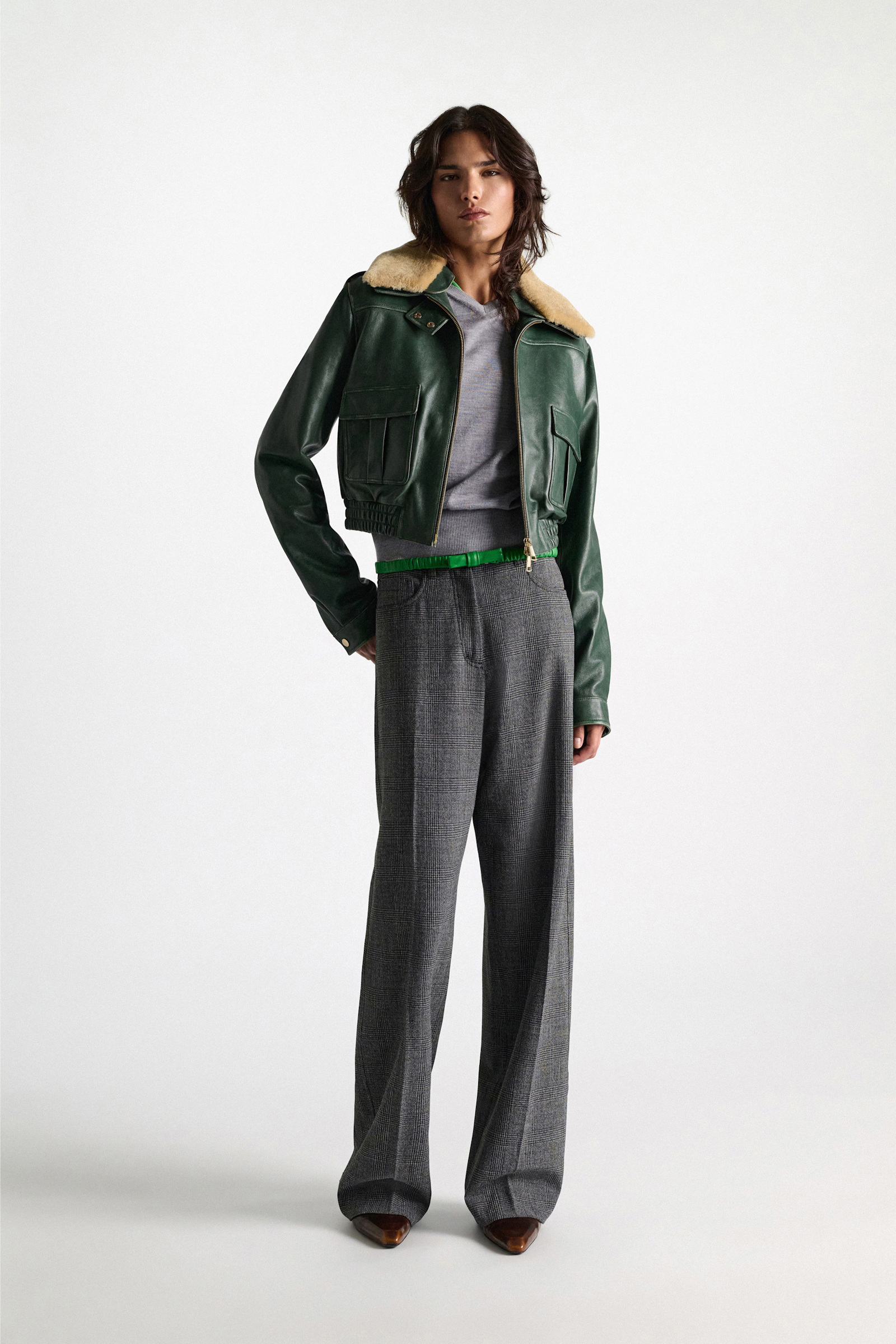 Dorothee Schumacher Pilotenjacke aus Leder deep green Model Front View