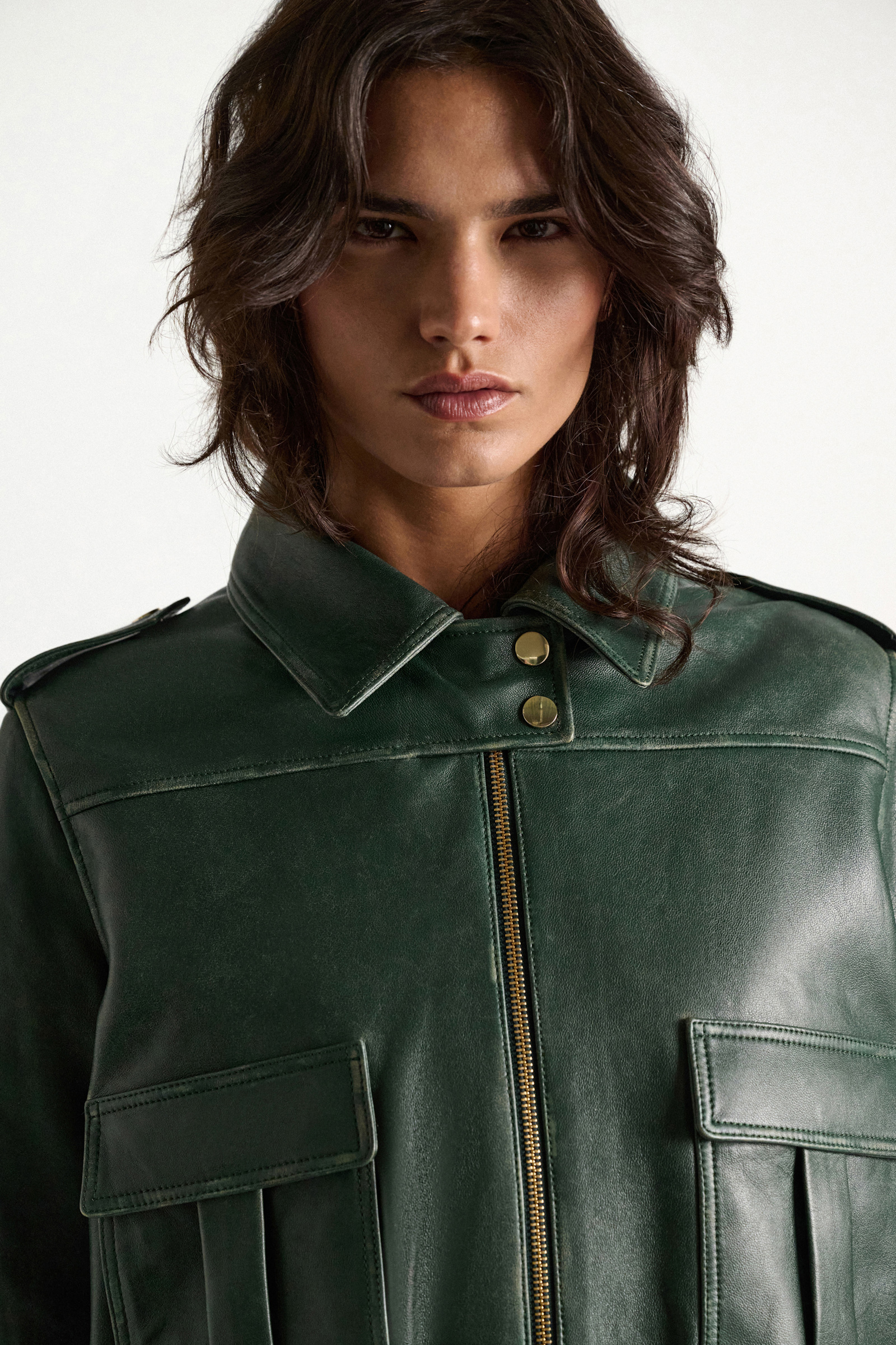 Dorothee Schumacher Pilotenjacke aus Leder deep green Model Detail View