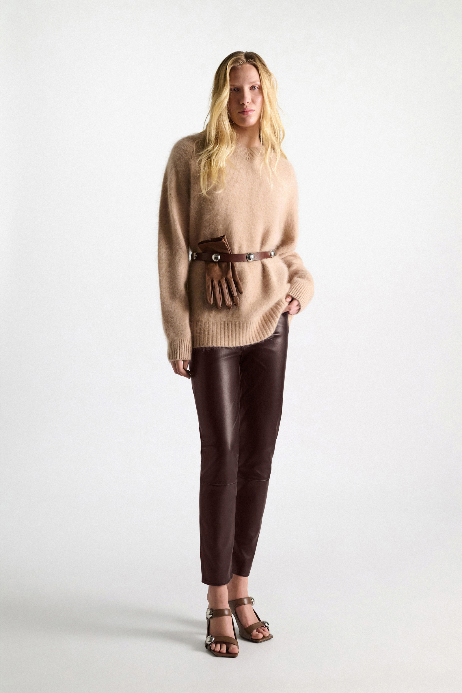 Dorothee Schumacher Long Kickflared Lederhose porcini Model Front View
