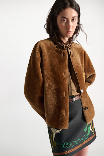 Dorothee Schumacher Reversible lamb fur jacket cinnamon tweed Model Detail View