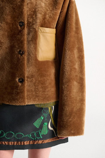 Dorothee Schumacher Reversible lamb fur jacket cinnamon tweed Model Detail View