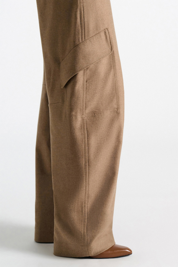 Dorothee Schumacher Barrel Pants aus leichtem Flanell porcini Model Detail View