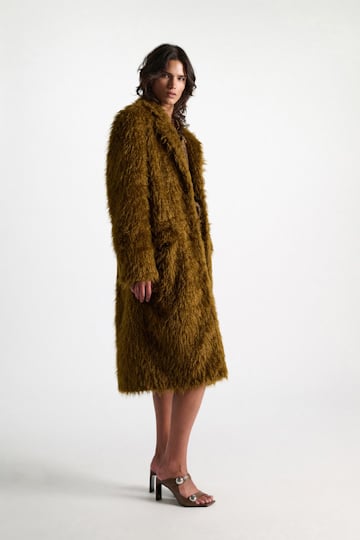 Dorothee Schumacher Faux fur coat porcini Model Detail View